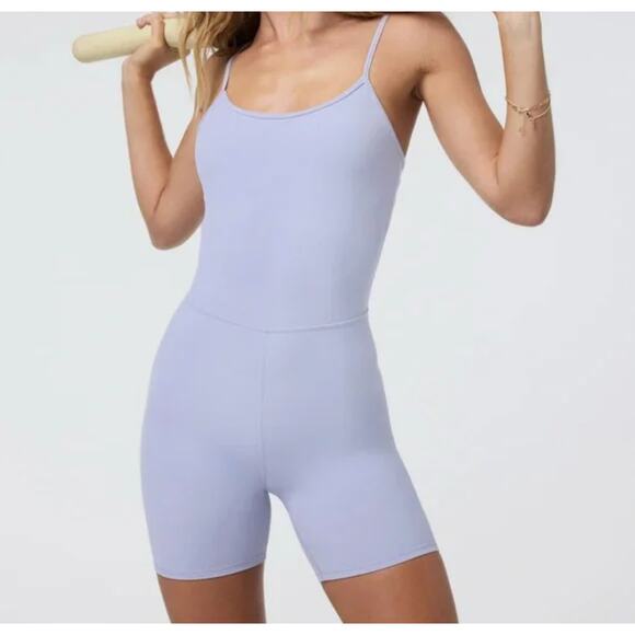 NEW Vuori All The Feels Onesie in Lavendar Mist Size Medium MSRP $118 - Picture 1 of 5